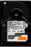IBM Ultrastar TM DDYS-T18350 07N3210 MAY-2000 HG  SCSI front side