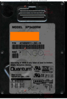Quantum XP34300W XP34300W AT43W011-04-G N.A. U.S.A.  SCSI front side